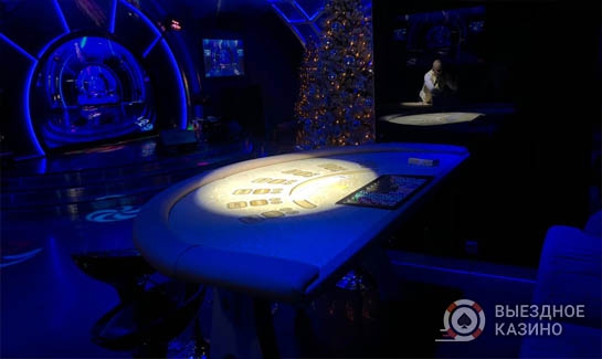 Белый покерный стол